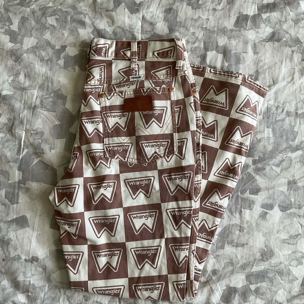Wrangler Brown and White Logo Jeans